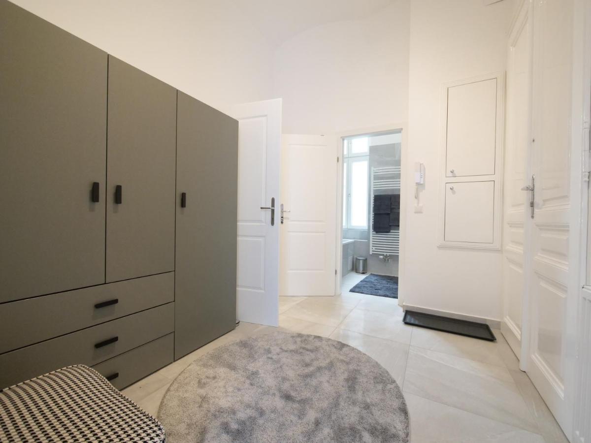 Stylish City Center Apartment ウィーン エクステリア 写真