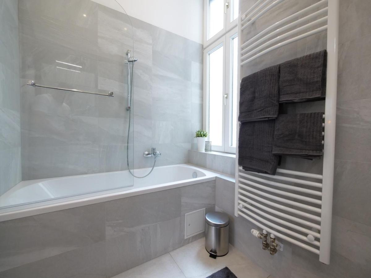 Stylish City Center Apartment ウィーン エクステリア 写真